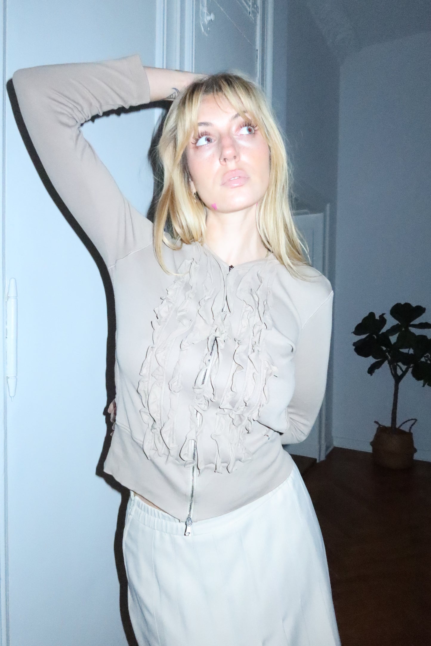 Ruffle Cardigan (M)