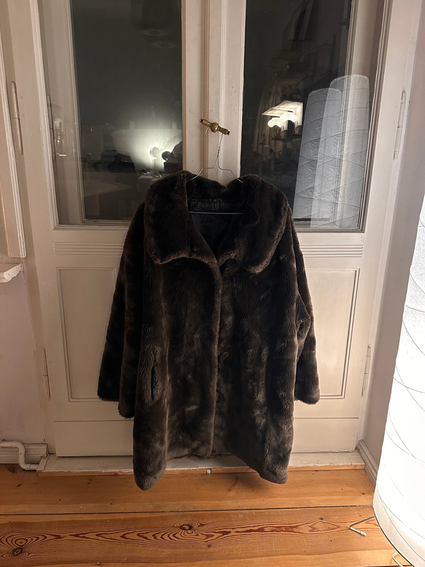 Short Faux Fur Coat (L)