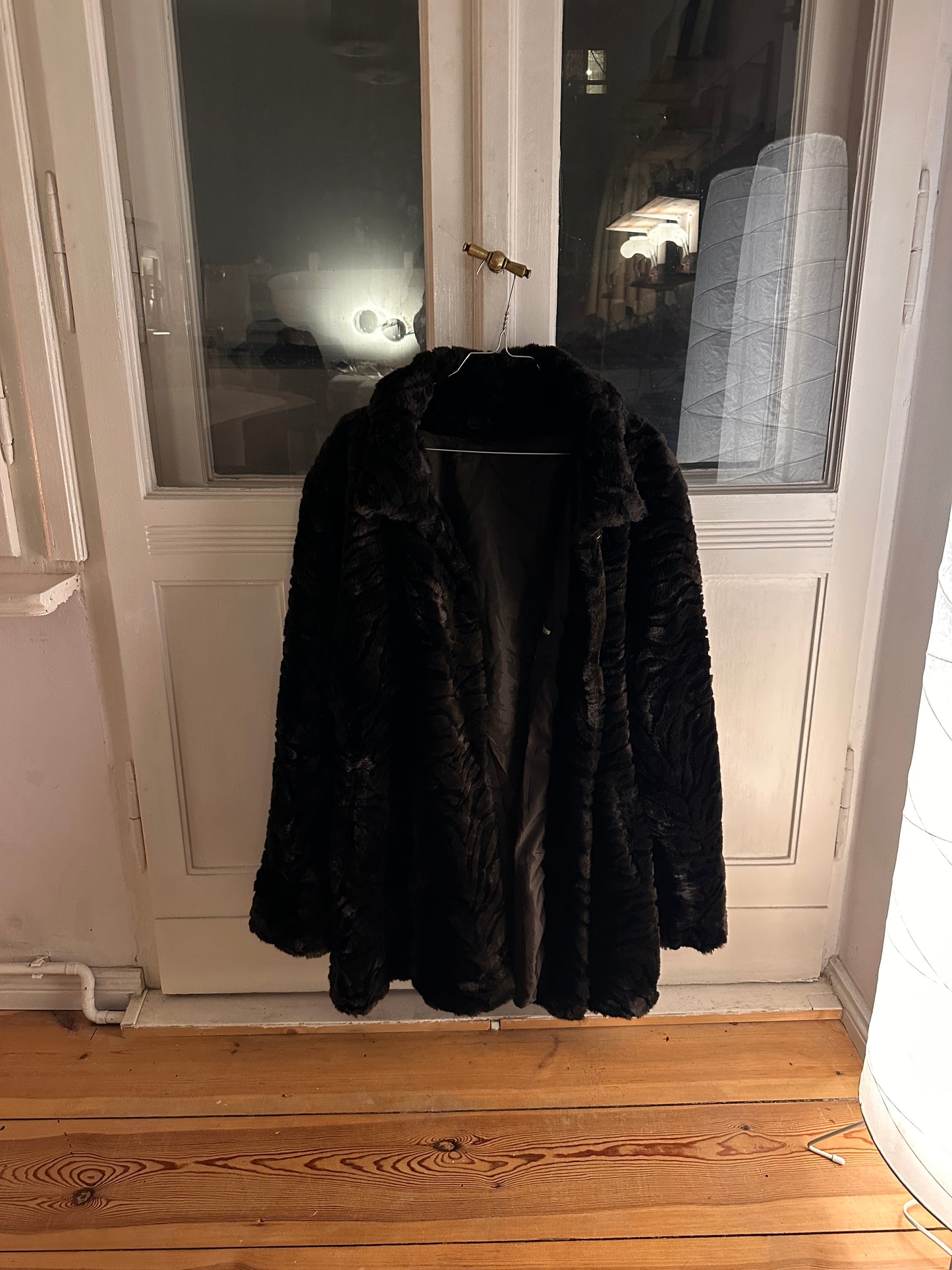 Short Tiger Pattern Faux Fur Coat (L)