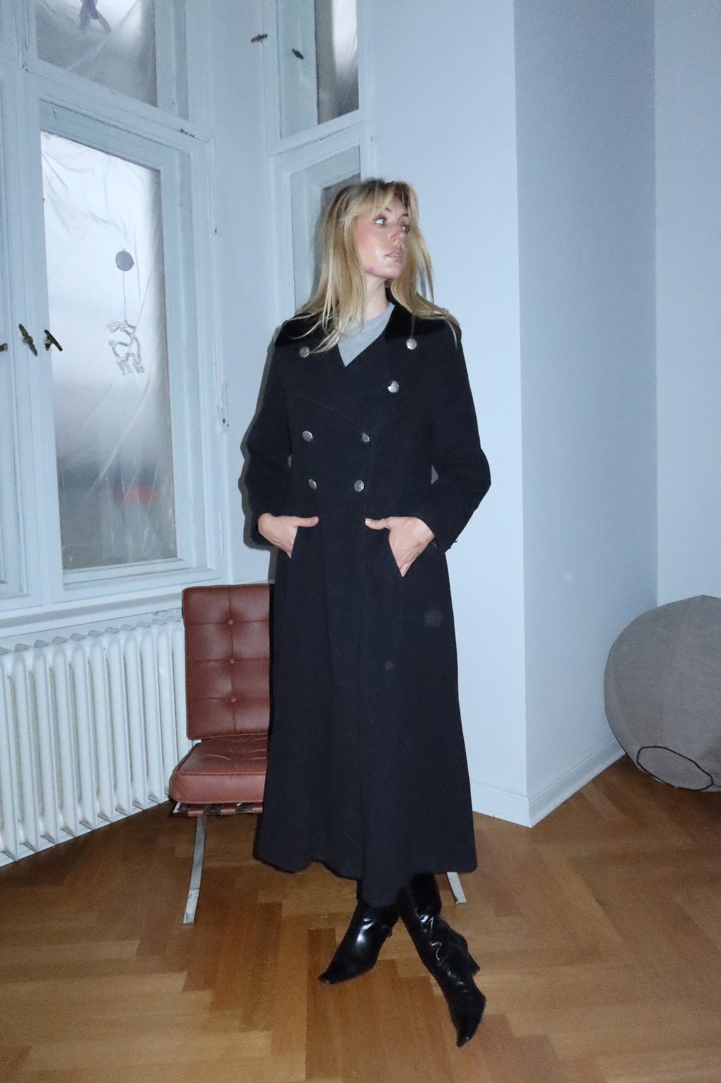 Long Tailored Wool Coat (M)